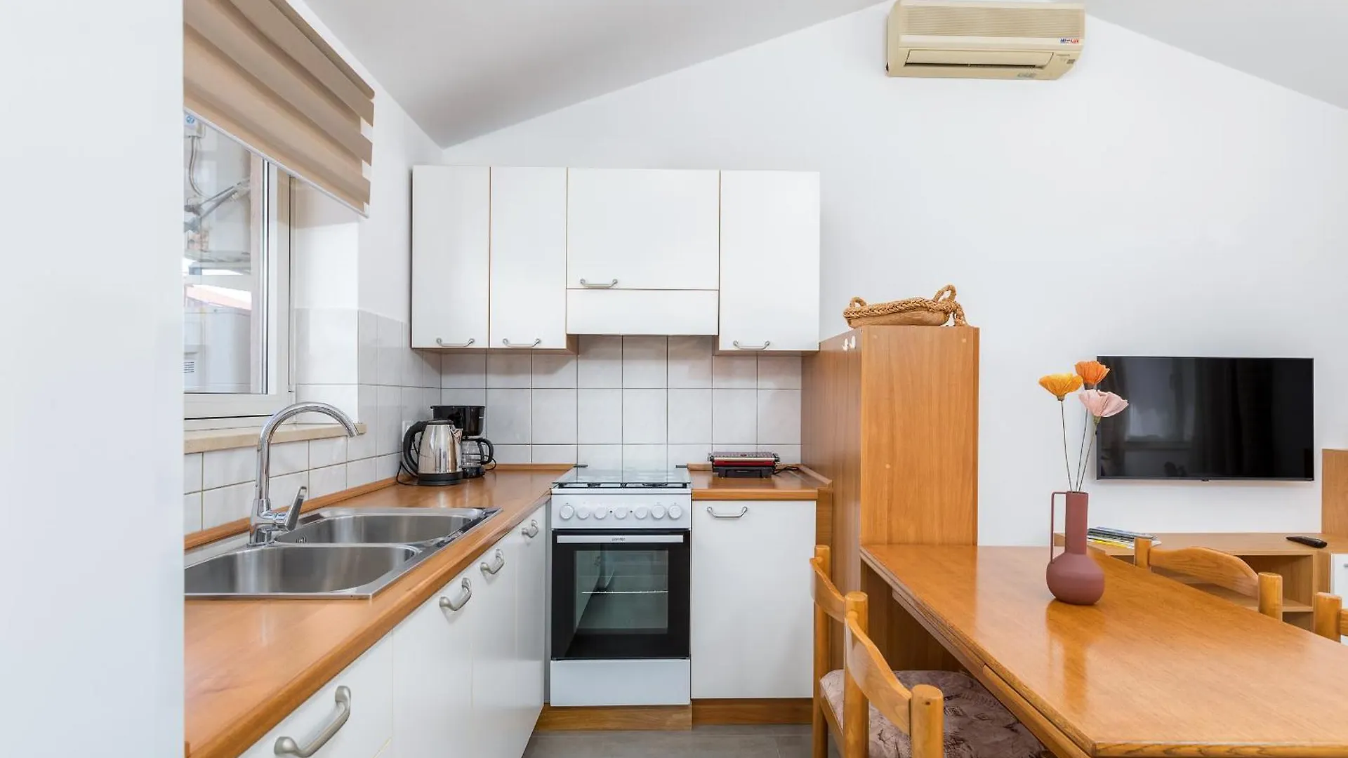 Apartment Apartman Nika Pula